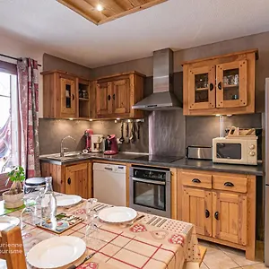 https://la-soldanelle.hotels-rhonealpes.com